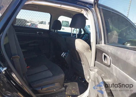 2022 Kia Sorento Lx z USA, uszkodzony, nr VIN 5XYRG4LC5NG092157